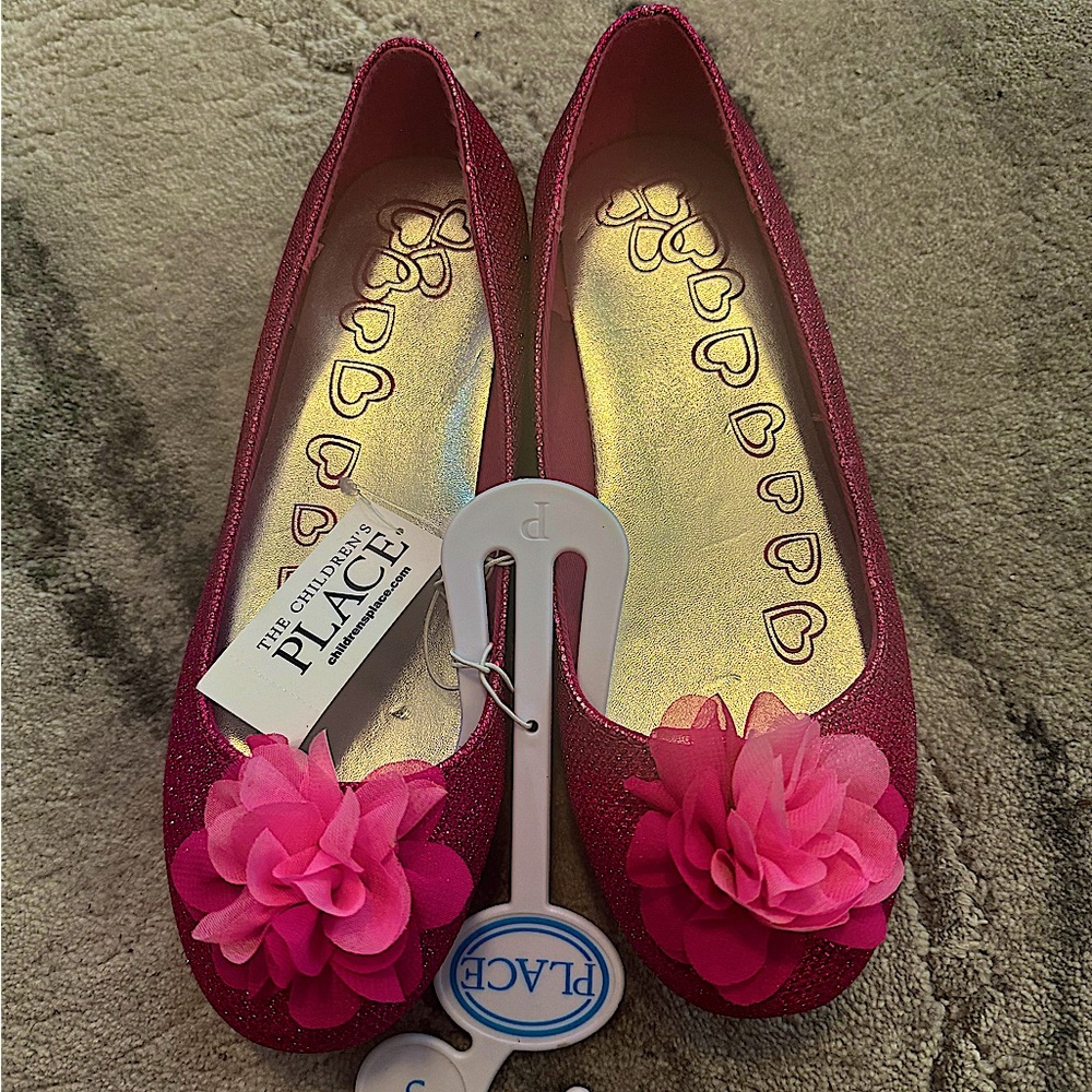 Children’s Place Kid’s Glitter Shoes Sz 5